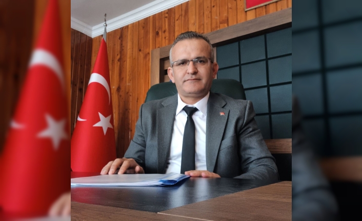 Başkan Demirel; Masa Başında Unutulan Memur: "Saygınlıktan Geçim Derdine"