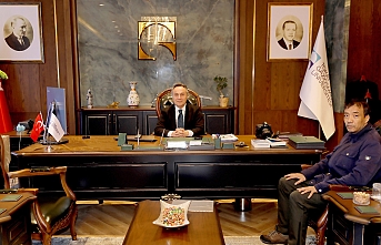 TOGÜ Rektörü Prof. Dr. Fatih Yılmaz, AA “Yılın Kareleri” Oylamasına Katıldı