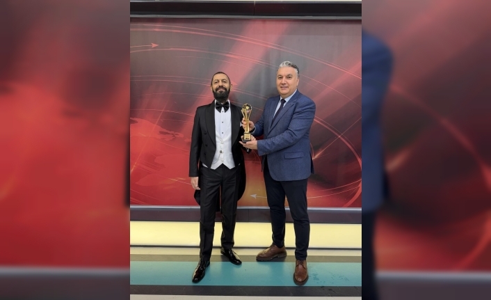 Barışın Küresel Sesi Akif Manaf’a Bir Ödül de Cine1’den: "Güne Barışla Başlayın"