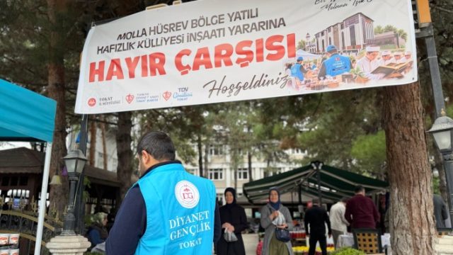 Tokat'ta Molla Hüsrev Bölge Hafızlık Külliyesi İçin Anlamlı Hayır Çarşısı