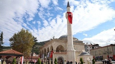 Şehrin Kalbinde Saklı Bir Hazine: Tokat Meydan Camii’nin Az Bilinen Yüzü