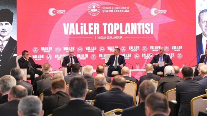 Bakan YERLİKAYA; ‘Garipleri kollayıp gözetmeyen bir vali, asla başarılı olamaz’